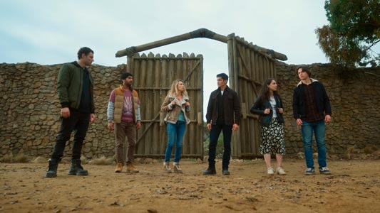 Сериал Ла-Брея - Разлом в Лос-Анджелесе